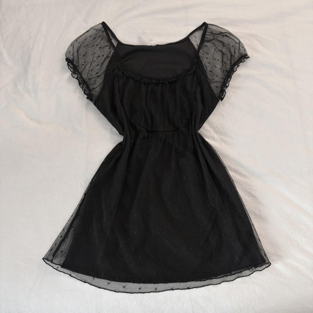 2000s Rue 21 mesh polka dots babydoll top